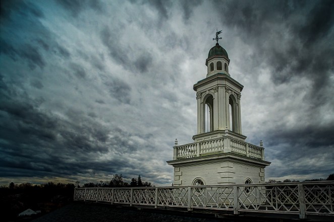 How many different ways can I shoot this iconic cupola?  I'm determined to find out.