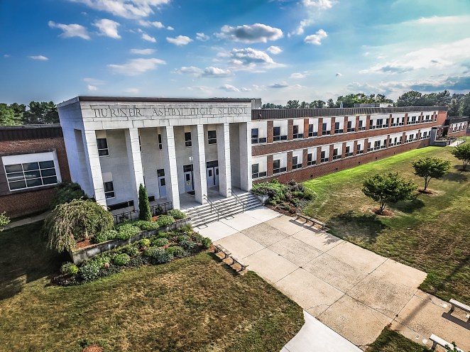 I graduated with the class that the last to attend all four years in this building.  Coincidentally, my mom graduated in the class that was the first to attend all four years in this building.  Cool.